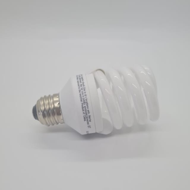 Compra BOMBILLA FLUORESCENTE ESPIRAL 18W 120V 2700K T2 mini espiral