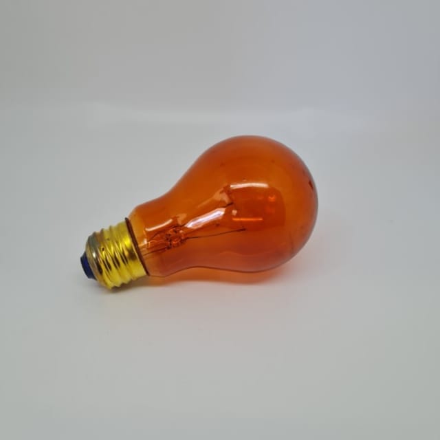 Compra BOMBILLA INCANDESCENTE COLOR TRANSPARENTE A-19 25W AMBAR