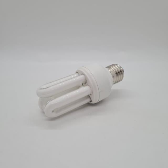 Compra BOMBILLA FLUORESCENTE 3U 15W 120V T3 6500K