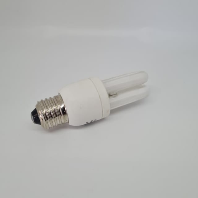 Compra BOMBILLA FLUORESCENTE 220-240V 2U  5W 6400K (IGUAL A 25W)