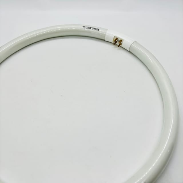Compra TUBO FLUORESCENTE CIRCULAR 32W T5 6500K 10.5" (27cms)