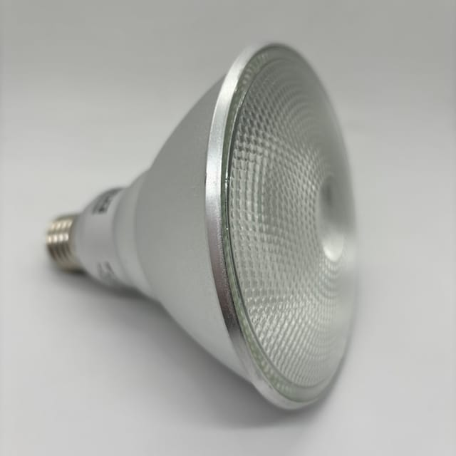 Compra REFLECTOR FLUORESCENTE PAR38 20/23W 120V 2700K FLOOD LIGHT