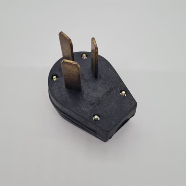 Compra ESPIGA 50A 3 LINEAS 3 POLOS, HULE 125/250V NEMA 10-50P