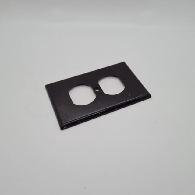 Compra PLACA TOMACORRIENTE REDONDO BAQUELITA LISA CAFE