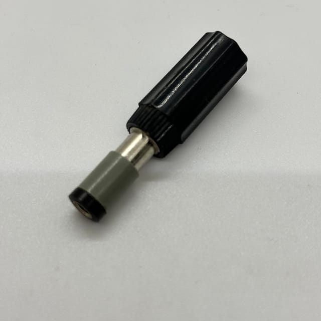 Compra PLUG (DC) 2 ETAPAS, 2.5MM DIAMETRO INTERIOR MP-113L