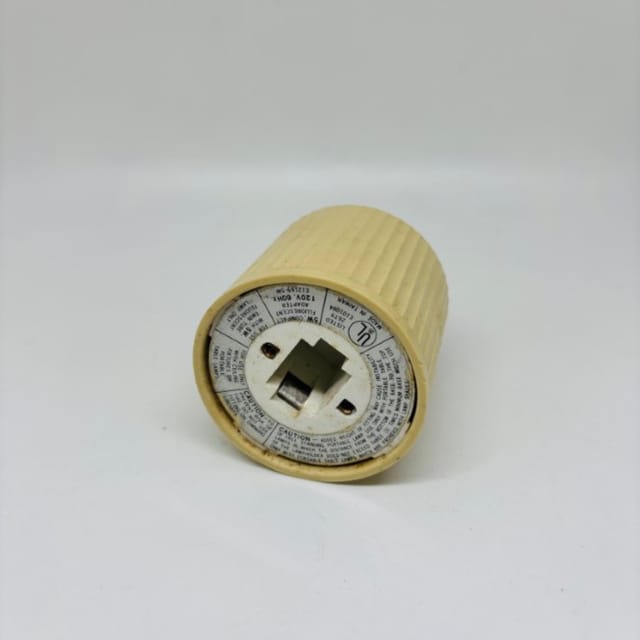 Compra ADAPTADOR CON ROSCA PARA FLUORESCENTE TWIN PL 5W #3055