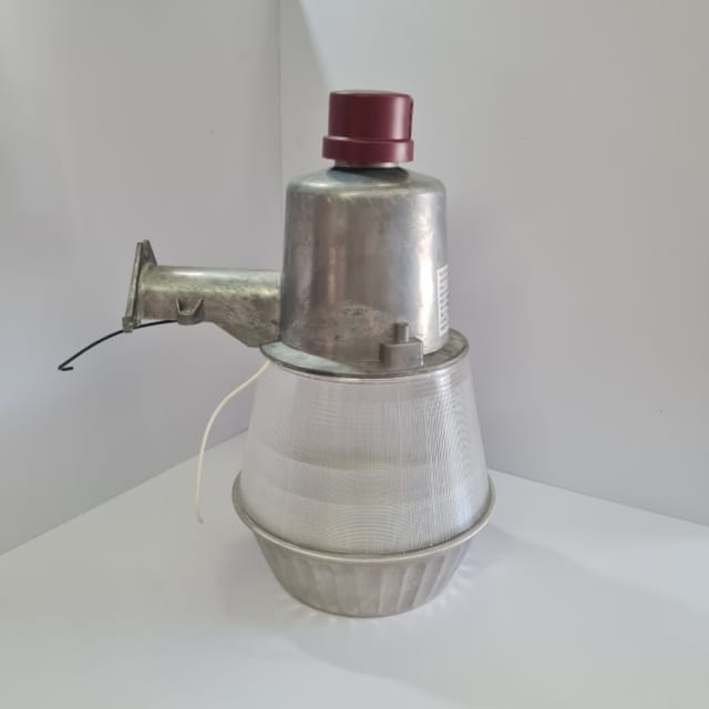 Compra LAMPARA CALLE SODIO 220V 70W SIN BRAZO