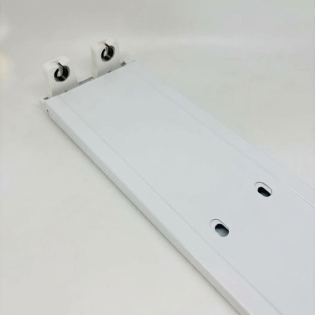 Compra LAMPARA LED LISTON 24" x 2 SIN TUBOS