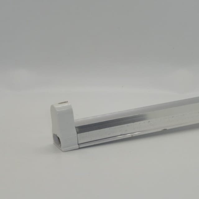 Compra LAMPARA FLUORESCENTE LISTON 28W 46" T5 con tubo 6500K