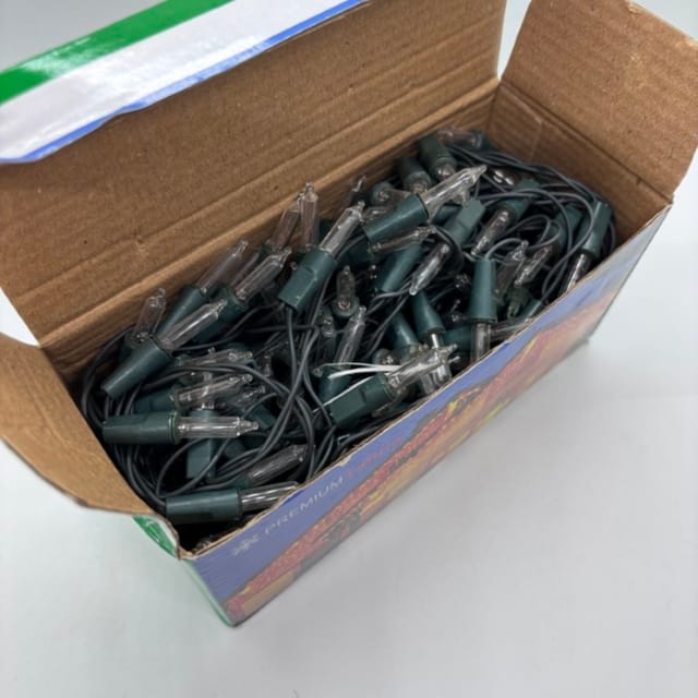 Compra SERIE ICICLE CORDON VERDE CLARA 150 LUCES
