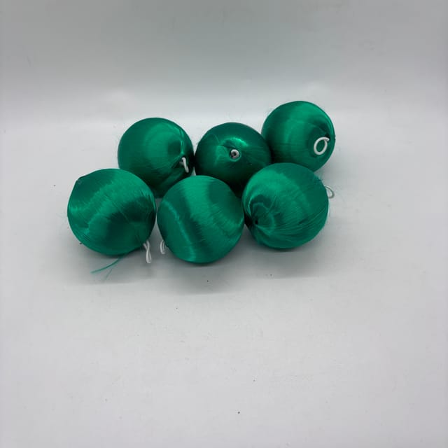 Compra ESFERA SATIN LISA MEDIANA VERDE CELOSEDA (BOLSA 6 UNIDADES)