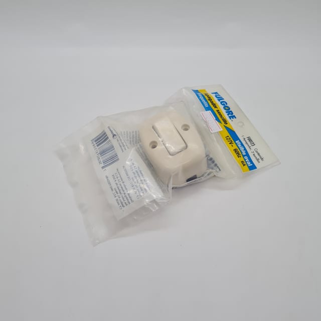 Compra SWITCH SUPERFICIAL SENCILLO TIPO ITALIANO c/base