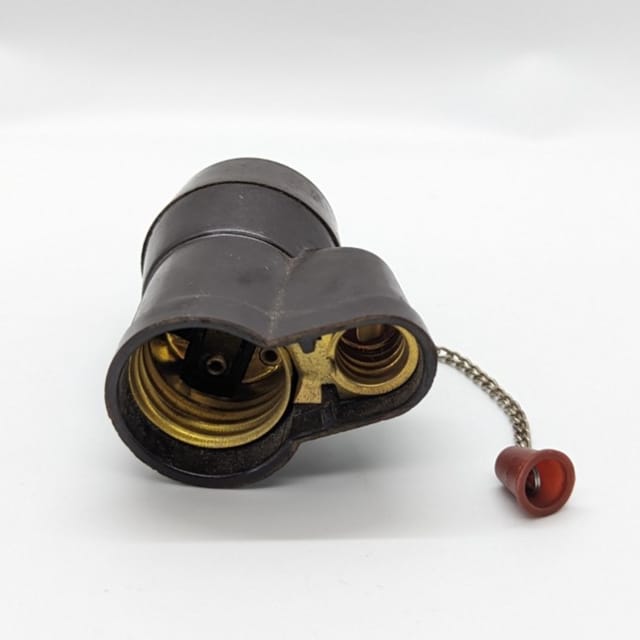 Compra SOCKET PENDULO BAQUELITA CADENA *DOBLE* M110