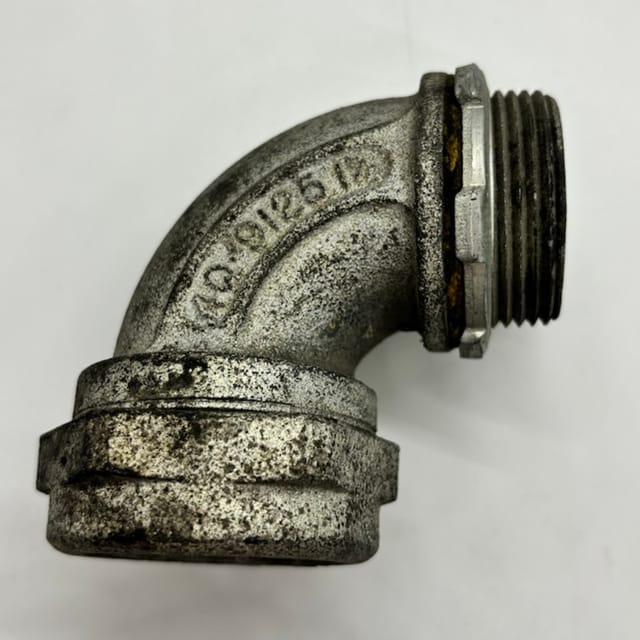Compra CONECTOR TUBO BX CURVO 90GR 1 1/4"