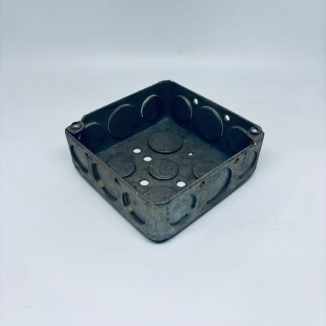 Compra CAJA CUADRADA 4 X 4 1/2-3/4"