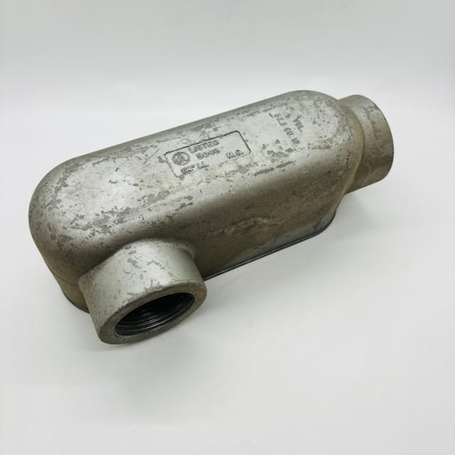Compra CONDULET LL 1 1/4" ROSCA IZQUIERDA CON TAPADERA
