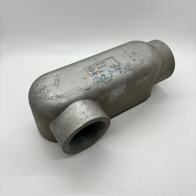 Compra CONDULET LL 1 1/2" ROSCA IZQUIERDA CON TAPADERA
