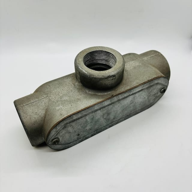 Compra CONDULET T 1 1/4" CON TAPADERA