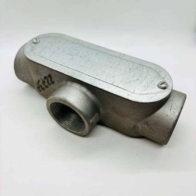 Compra CONDULET T 1 1/2" CON TAPADERA