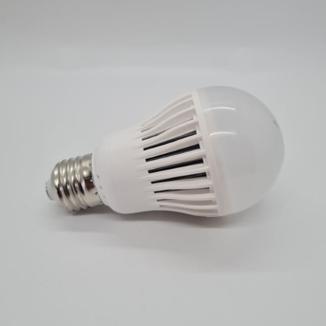 Compra BOMBILLA LED  5W 2700K A19-B